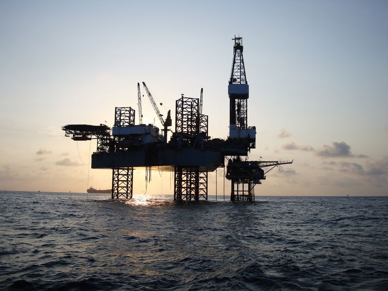 Deepwater-Horizon-oil-rig-001